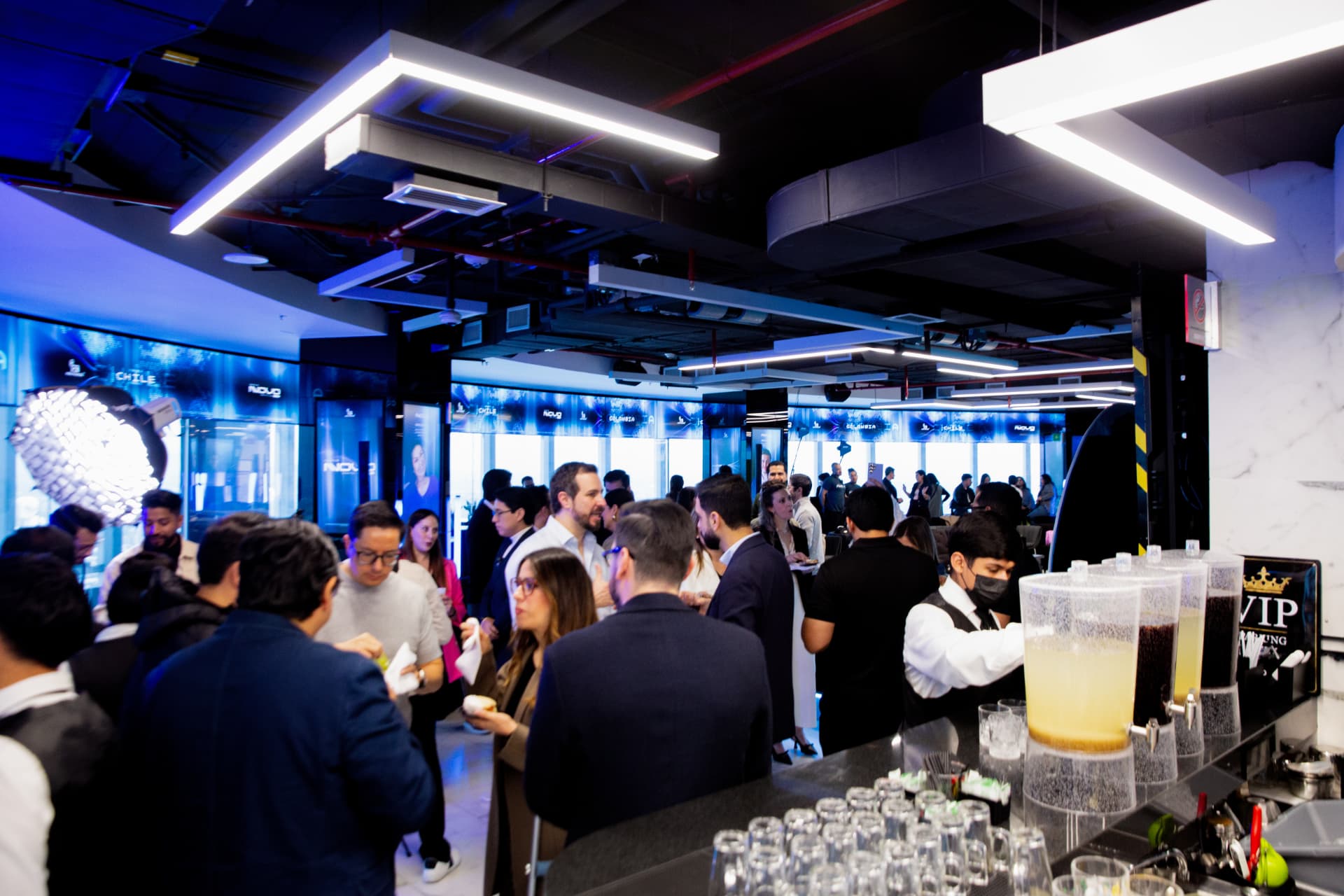 Networking y zona de bebidas del Campus Novo