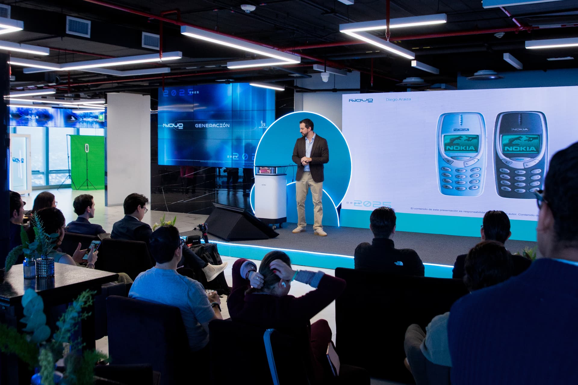 Ponencia sobre generación y evolución digital