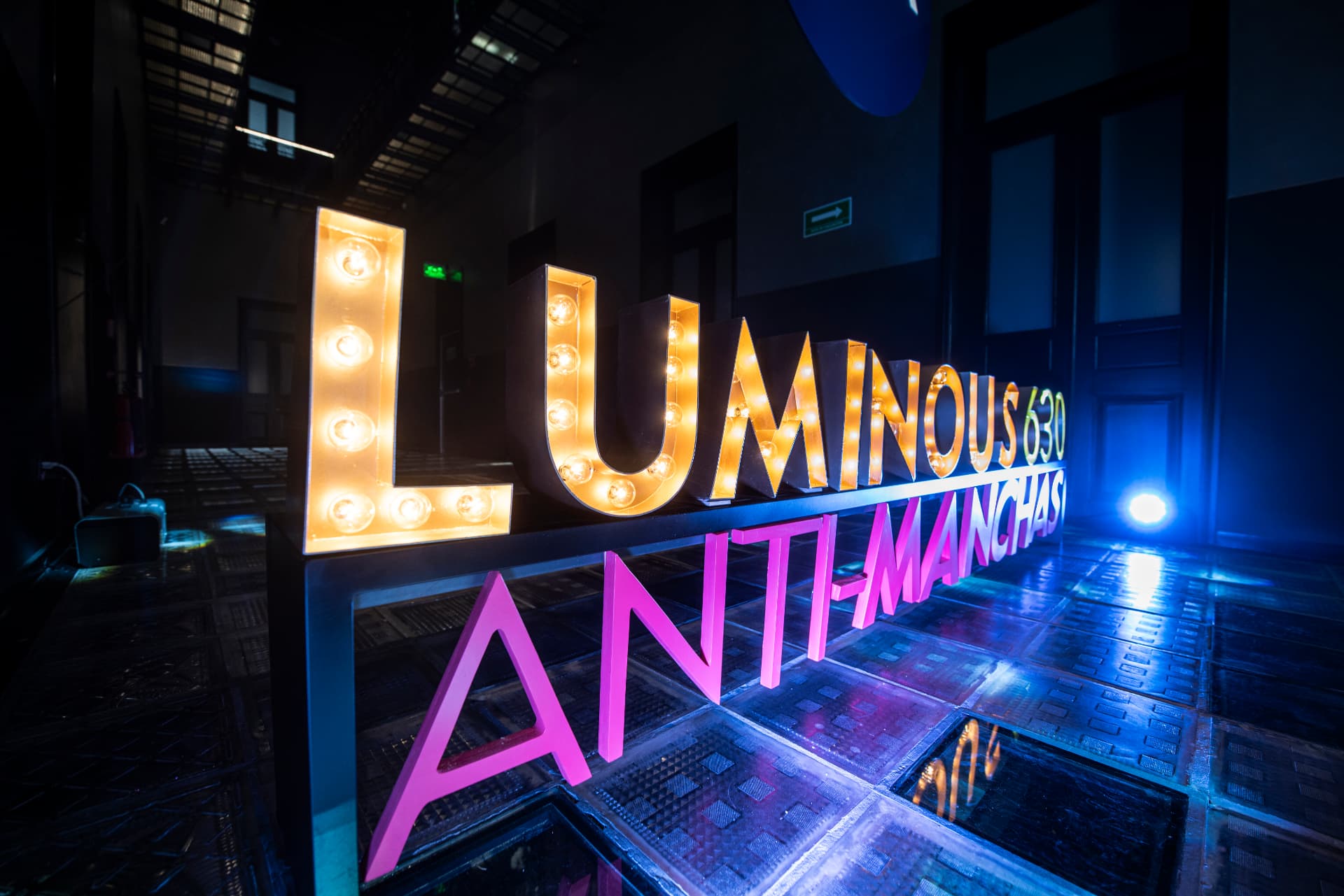 Nivea — letras Luminous 630 Anti-Manchas