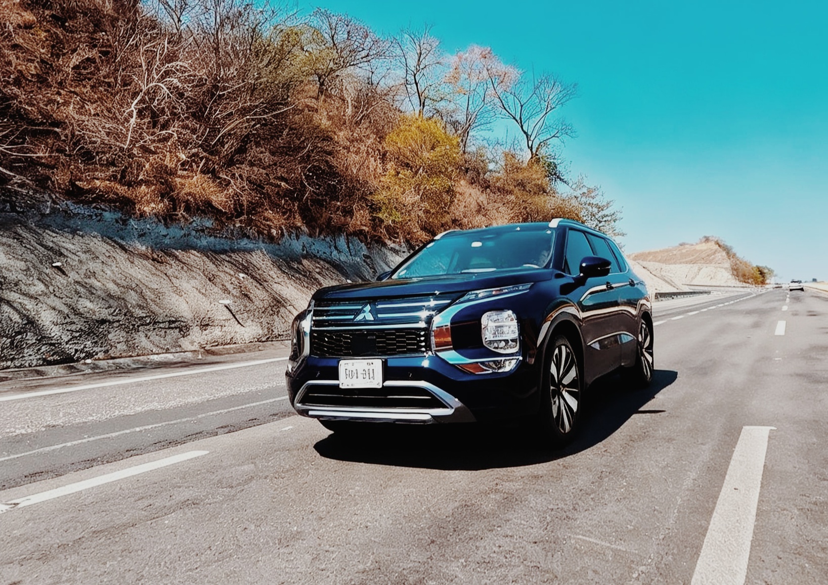 Mitsubishi Outlander 2026 en carretera